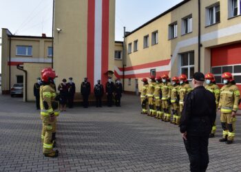 Uroczysta zmiana służby