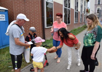 Wakacje z biblioteką