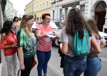 Wakacje z biblioteką