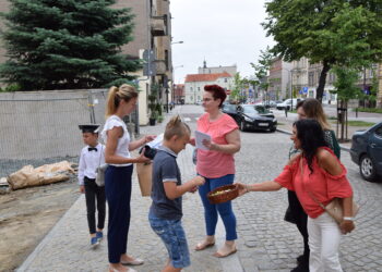 Wakacje z biblioteką