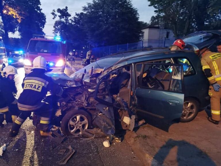 Cztery osoby poszkodowane w dwóch wypadkach
