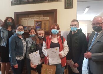 Ubierali się w… książki