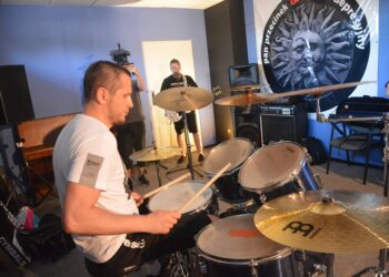 Wracają na scenę z przytupem