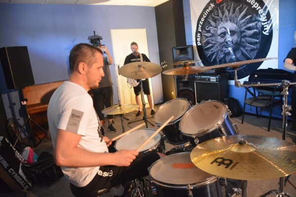 Wracają na scenę z przytupem