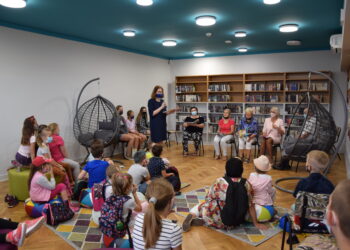 Czytanie dzieciom – sposób na dobre wakacje