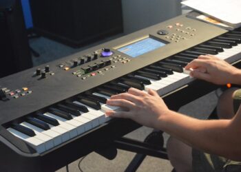 Wracają na scenę z przytupem