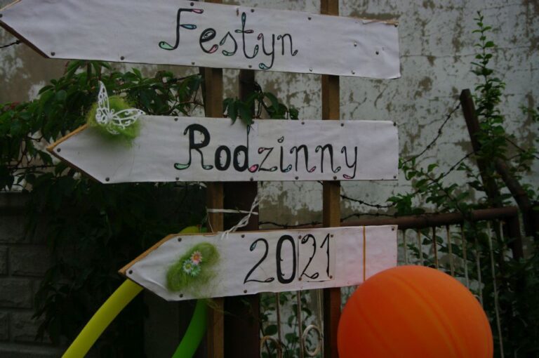 Rodzinna zabawa przy dobrej pogodzie
