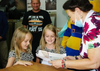 Wręczenie nagród w PSZCZÓŁCE