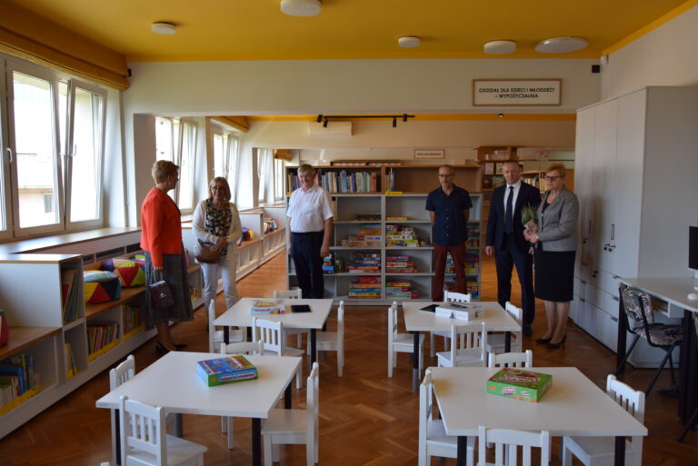 Radni z wizytą w bibliotece