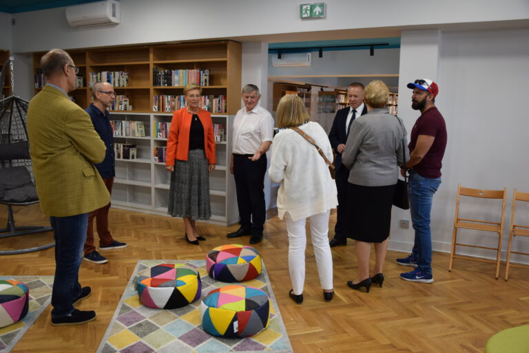 Radni z wizytą w bibliotece