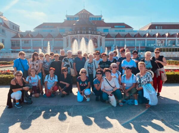 Seniorzy wypoczywali nad morzem