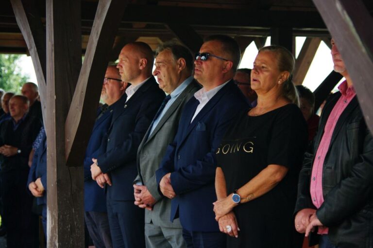 Bogu na chwałę, ludziom na pożytek