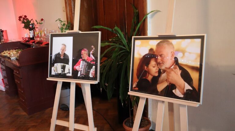 Taniec, emocje, światło i ruch