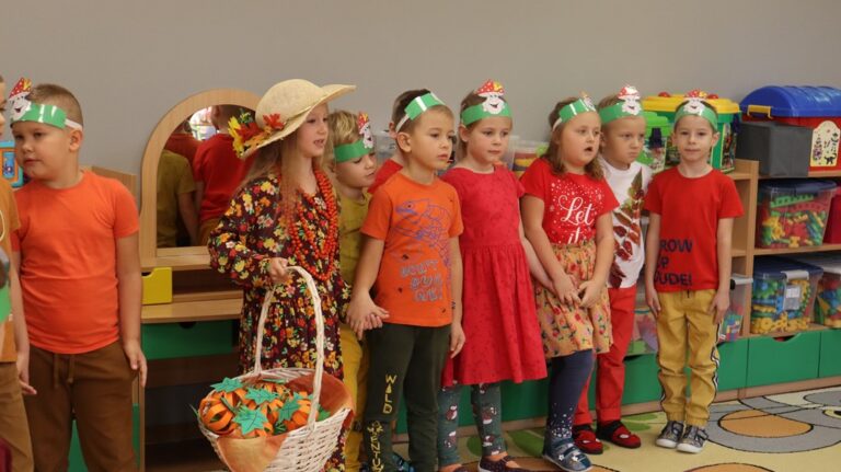 Dzieci powitały jesień