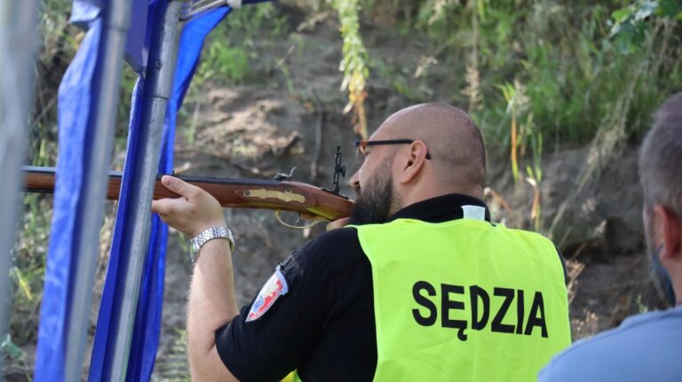 Wierni czarnemu prochowi