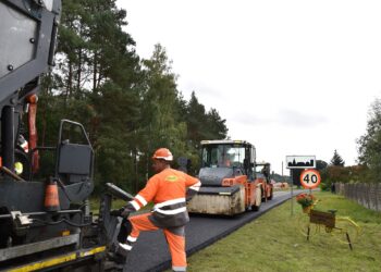 Ruszyła przebudowa drogi powiatowej