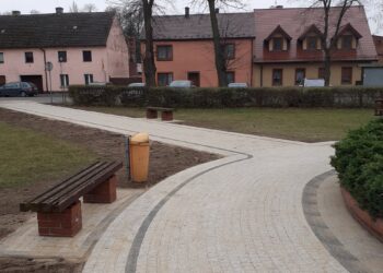 Chodnik w centrum po remoncie