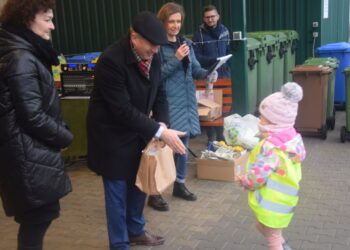 Propagowanie selektywnego zbierania odpadów