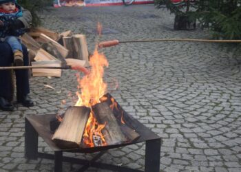Bożonarodzeniowy jarmark z aspektem charytatywnym