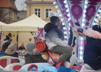 Bożonarodzeniowy jarmark z aspektem charytatywnym