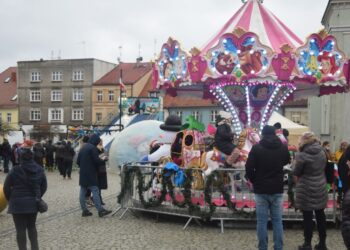 Bożonarodzeniowy jarmark z aspektem charytatywnym