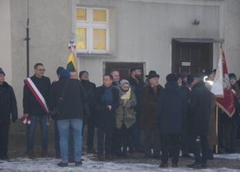 Chwała bohaterom powstania wielkopolskiego!