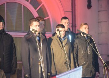 Chwała bohaterom powstania wielkopolskiego!