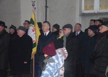 Chwała bohaterom powstania wielkopolskiego!