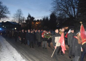 Chwała bohaterom powstania wielkopolskiego!