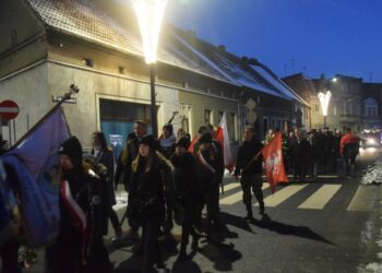 Chwała bohaterom powstania wielkopolskiego!