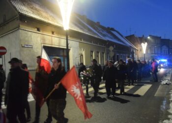 Chwała bohaterom powstania wielkopolskiego!