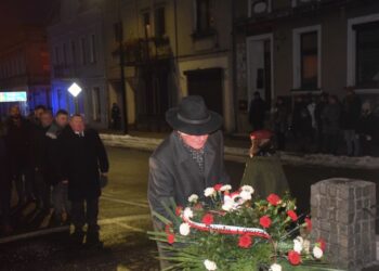 Chwała bohaterom powstania wielkopolskiego!