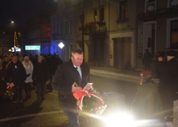 Chwała bohaterom powstania wielkopolskiego!