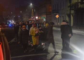 Chwała bohaterom powstania wielkopolskiego!