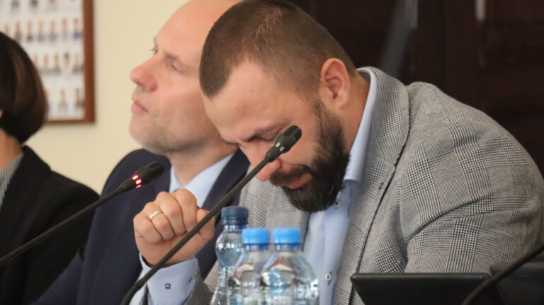 Dodatki wywołały wątpliwości radnego