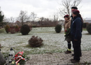 W hołdzie powstańcom wielkopolskim