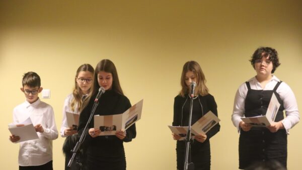 W hołdzie powstańcom wielkopolskim