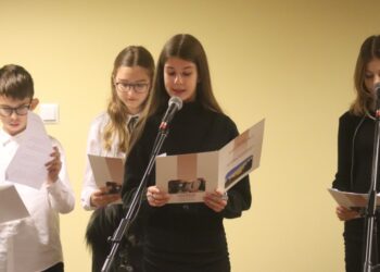 W hołdzie powstańcom wielkopolskim