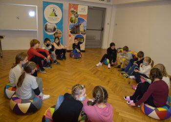 Zabawy integracyjne w bibliotece Zabawy integracyjne w bibliotece