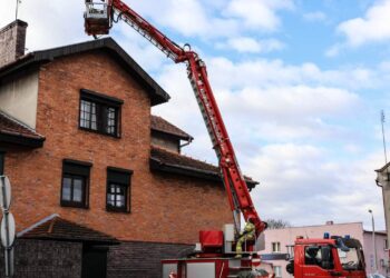 Kolejny dzień z silnym wiatrem