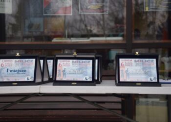 Pobiegli wilczym tropem