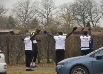 Pobiegli wilczym tropem