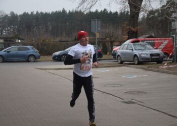 Pobiegli wilczym tropem