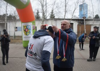 Pobiegli wilczym tropem