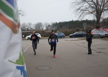 Pobiegli wilczym tropem