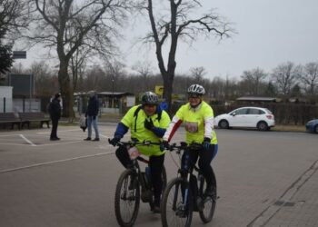 Pobiegli wilczym tropem