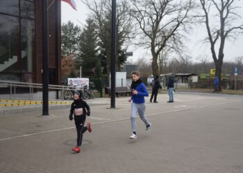 Pobiegli wilczym tropem