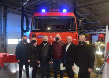 Nowe pojazdy dla jednostek straży pożarnej