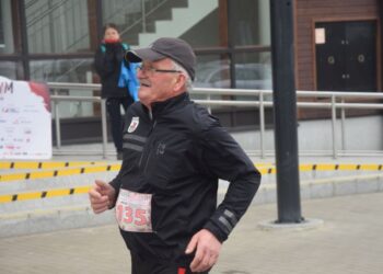 Pobiegli wilczym tropem