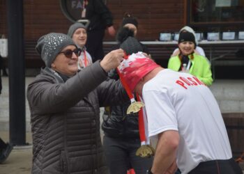 Pobiegli wilczym tropem